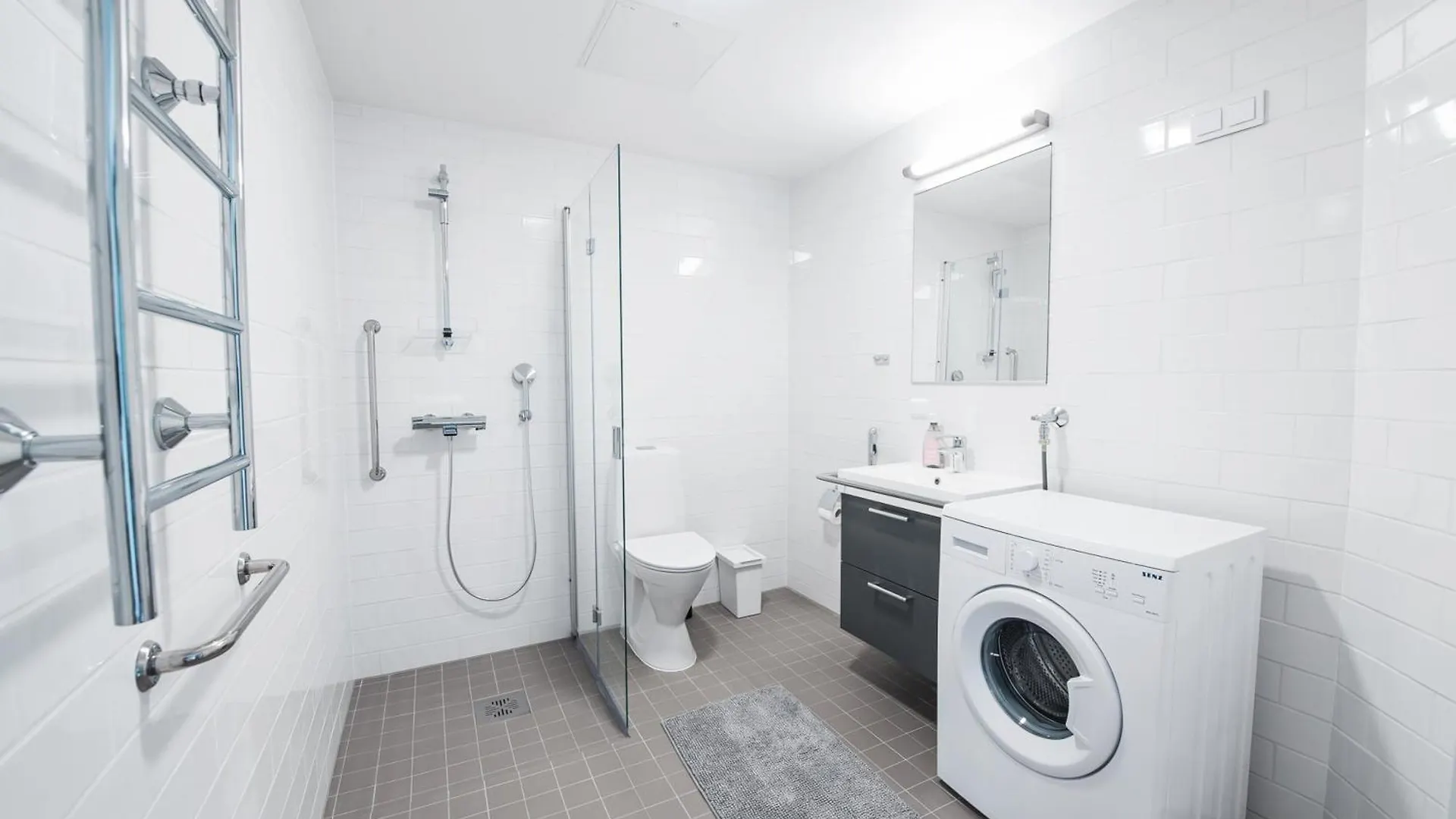 Forenom Serviced Apartments Helsinki Toeoeloe 0*,